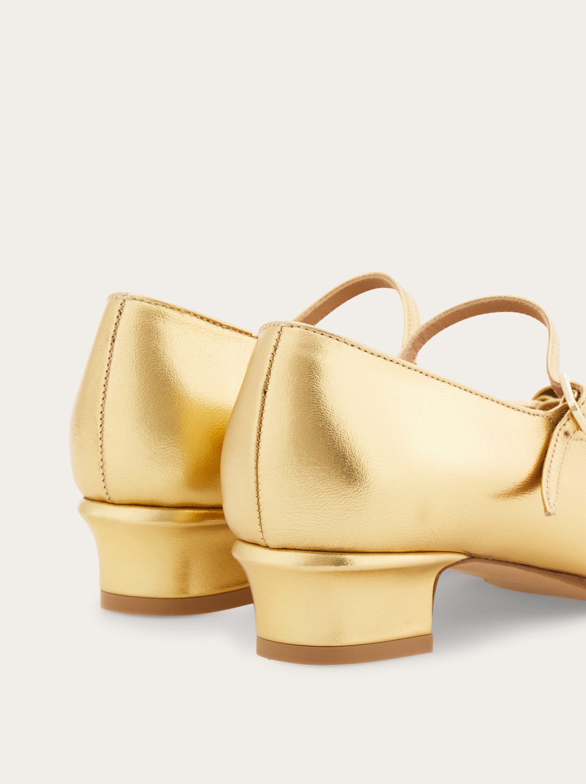 Ferragamo Vara bow Mary Jane - Image 7